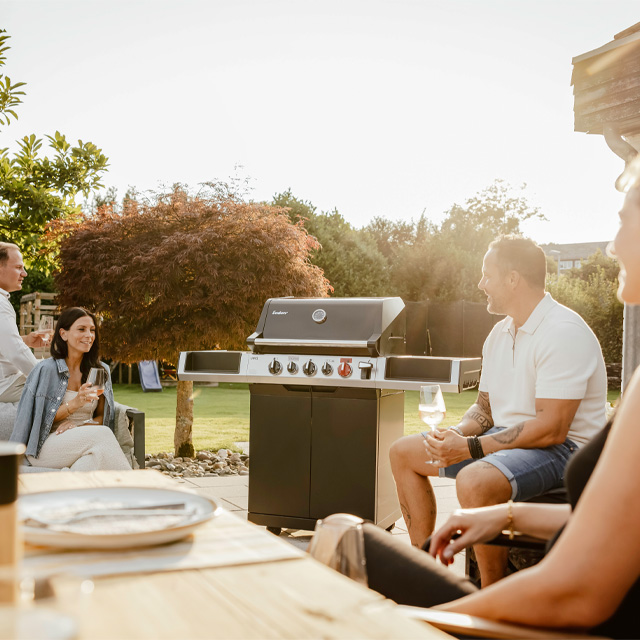 Enders Uniq Pro 3 IK Cruster Gas Barbecue