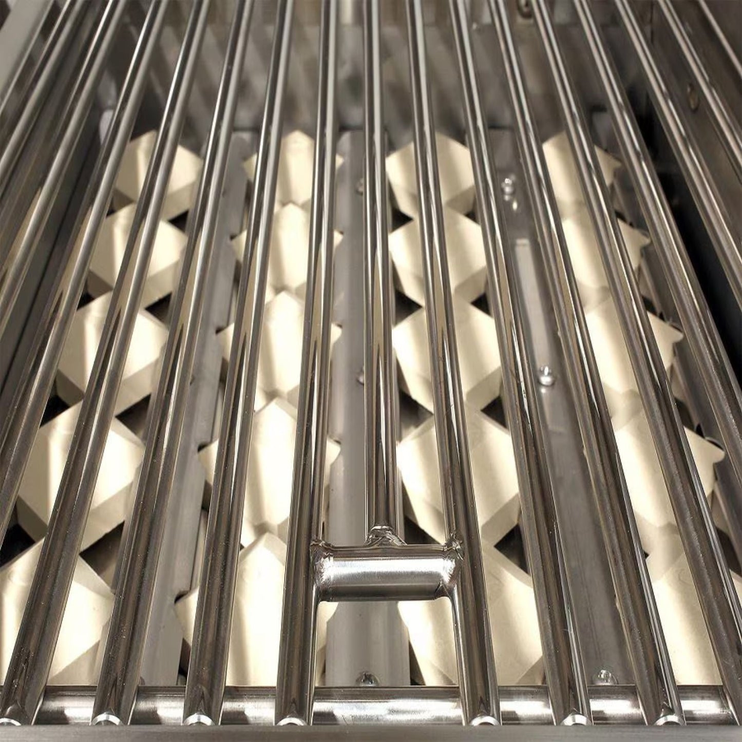 Artisan Professional 32-Inch 3-Burner Built-In Gas Grill w/ Rotisserie